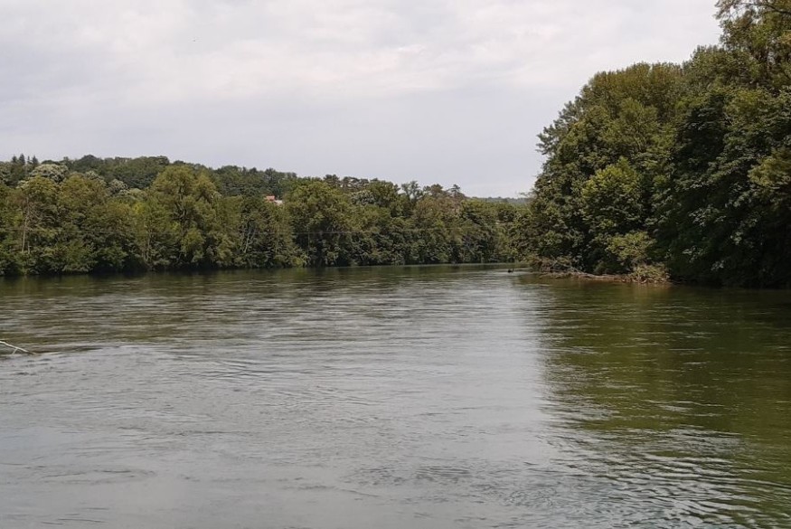 Saint-Maurice de Gourdans: une voiture tombe dans la rivière d'Ain